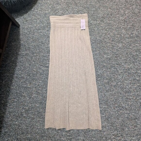 Medium Tan Maxi Skirt. NWT Never Worn. Super Soft. Wild Fable Brand. - Picture 1 of 2